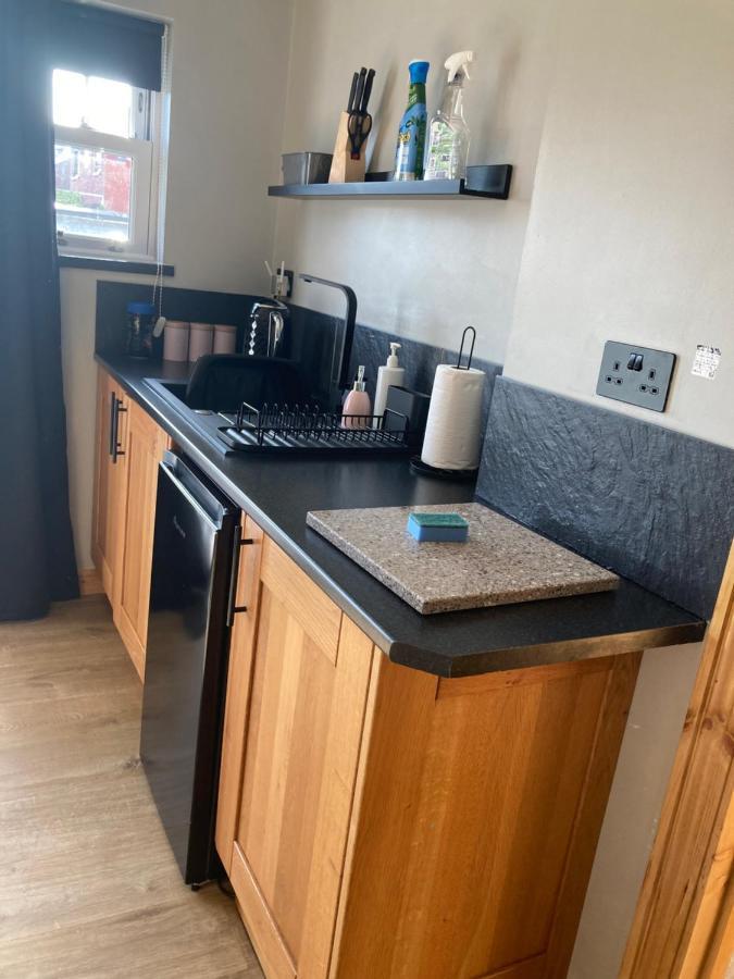 Roblins Nest Apartment Ammanford Exterior photo